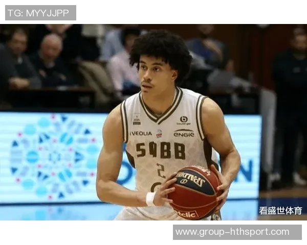 基德赞扬弗拉格年仅18岁却展现出全面攻防能力的成熟表现